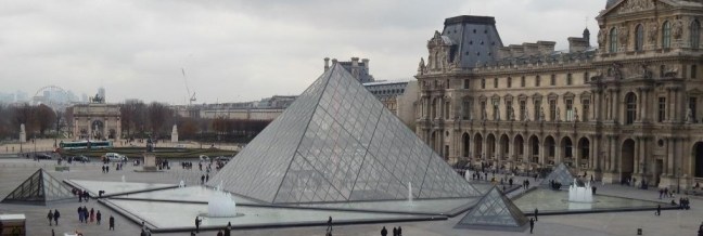Museu do Louvre – Pirâmide