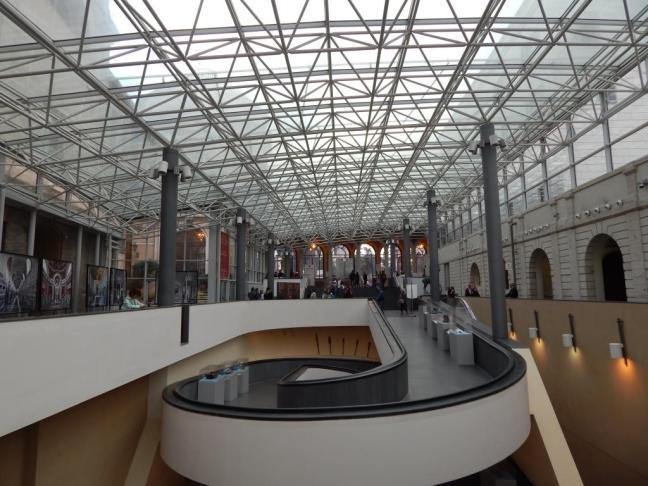 Escadas de acesso ao Vaticano, após a bilheteria.