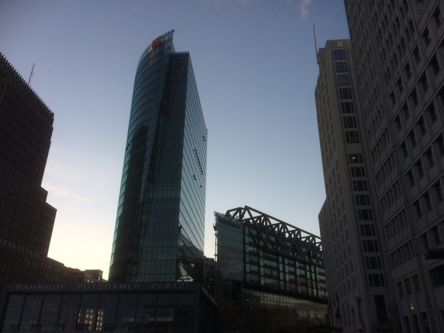 Banhof, Alexander Platz